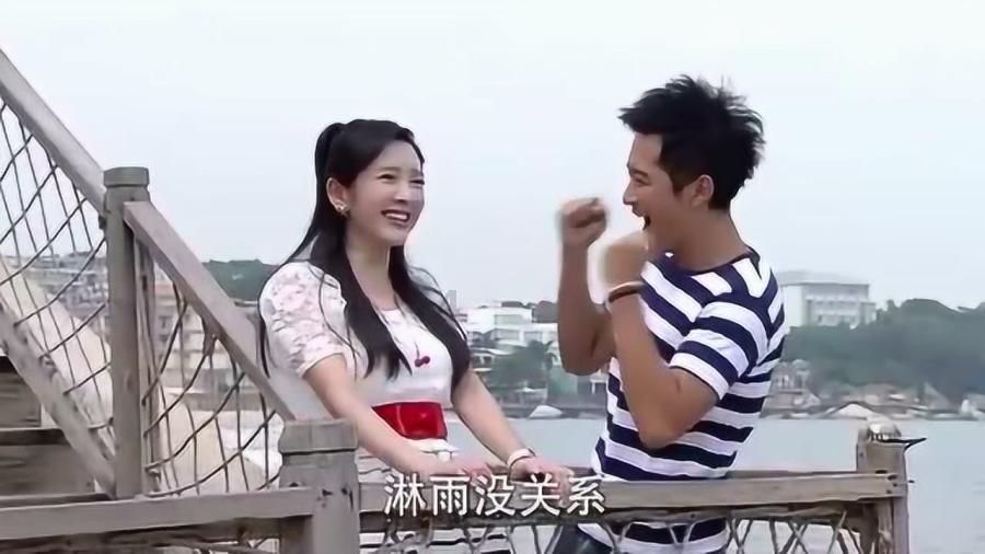 夏季纽扣裙